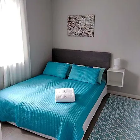 Sanibel לינה וארוחת בוקר 4*